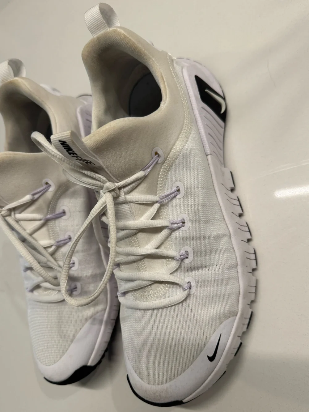 Nike Metcon 6 Men's Size 10 White Sneakers with Black Accents HM3754-100
